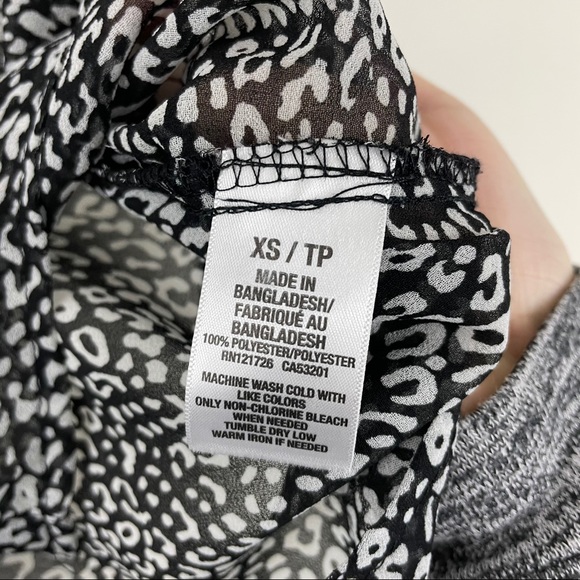 Sheer sleeveless animal print button up top - Picture 3 of 6